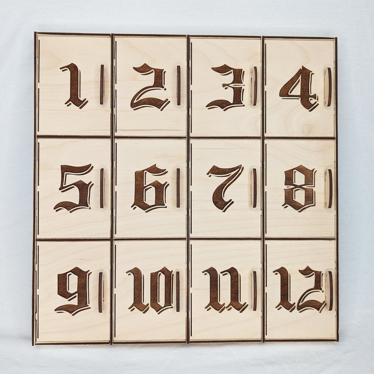 Make it yourself - DIY 12-Day Trading Card Advent Calendar